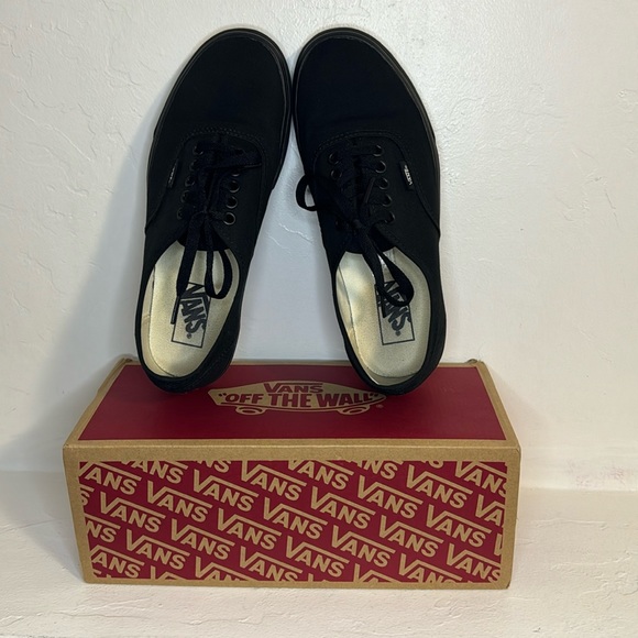 Vans Heritage all black sneaker size W9/M7.5 - Picture 2 of 12